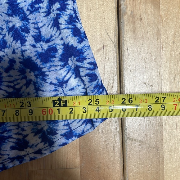 Women’s Spense flared top - Picture 8 of 8